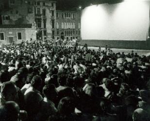 Cinema pubblico